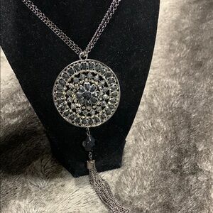 Long Elegant Silver Pendant Necklace Western 8075